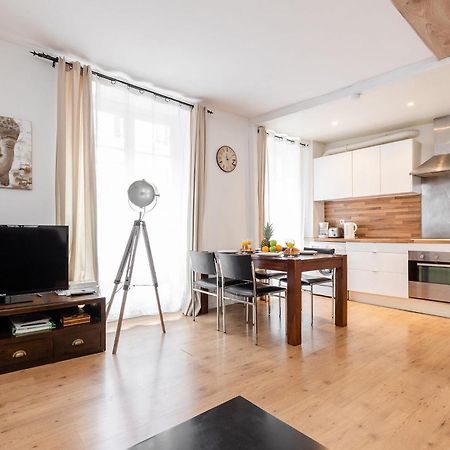 Avenue De Mars 2Br Apartment Paris Exterior photo